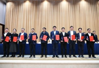 華時(shí)捷科技易亞男 榮獲湖南省“卓越工程師”稱(chēng)號(hào)